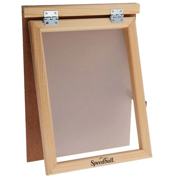 Écran de sérigraphie à charnière Speedball® de 25,4 cm × 35,56 cm (10” x 14”)